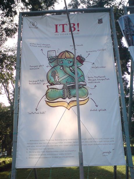 Poster kreatif dari kampus ITB.